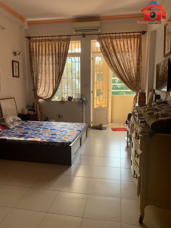 Review nhà phố Tân Phú, Hồ Chí Minh – Bán nhà mặt tiền 73m2 giá 16 tỷ