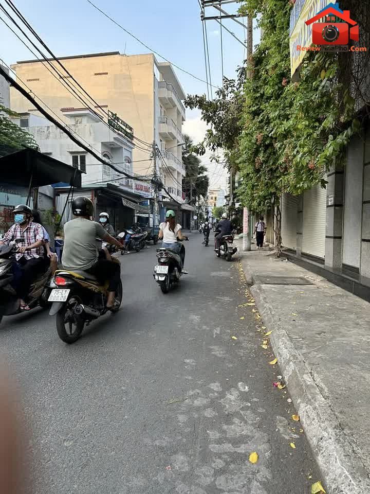 Review nhà phố Tân Phú Hồ Chí Minh, mặt tiền 55m2 chỉ 11.5 tỷ
