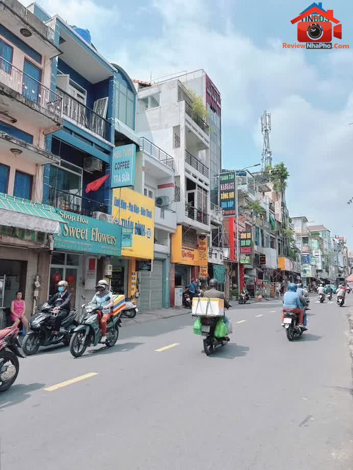 Review nhà phố Tân Bình giá 8.9 tỷ với 16 phòng cho thuê