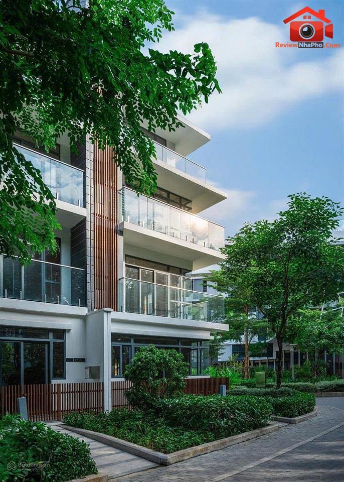 Review nhà phố The Glen Celadon City quận Tân Phú TP.HCM giá 22.24 tỷ diện tích 367m2