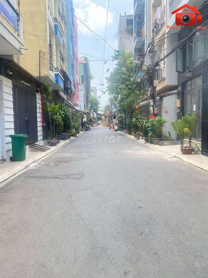 Review nhà phố Quận Tân Bình, Hồ Chí Minh – Căn góc 2 tầng giá 4.79 tỷ