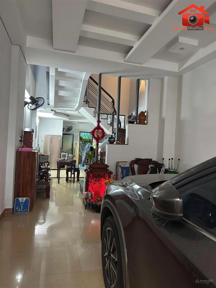 Review nhà phố quận Tân Phú TP.HCM 8.5 tỷ 64m2 giao thông thuận lợi