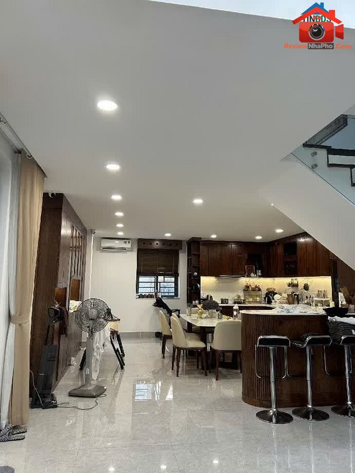 Review nhà phố TP.HCM – Bán nhà riêng hẻm 8m… – Bán nhà mặt phố Quận Tân Bình – TP Hồ Chí Minh giá 10 – 20 tỷ