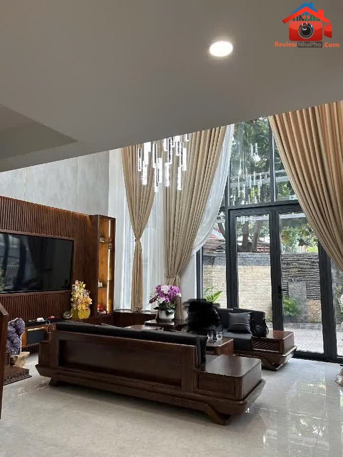 Review nhà phố TP.HCM – Bán nhà riêng hẻm 8m… – Bán nhà mặt phố Quận Tân Bình – TP Hồ Chí Minh giá 10 – 20 tỷ