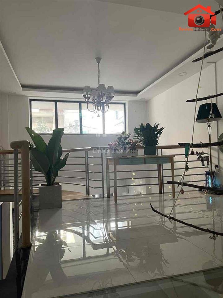 Review nhà phố đường Nguyễn Bặc, Quận Tân Bình, TP.HCM – 5 phòng ngủ, 4WC