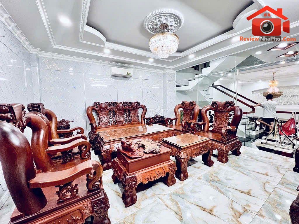 Review nhà phố mặt tiền đường Hoàng Bật Đạt quận Tân Bình TP.HCM giá 17 tỷ