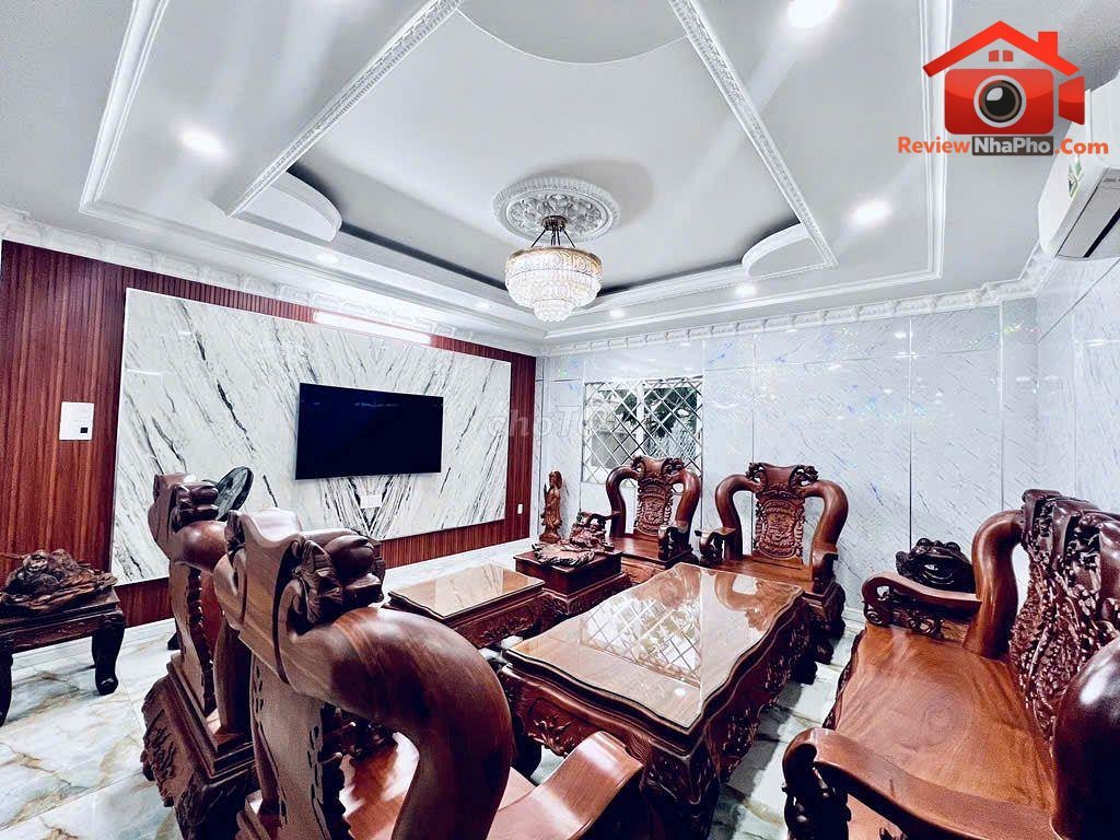 Review nhà phố mặt tiền đường Hoàng Bật Đạt quận Tân Bình TP.HCM giá 17 tỷ
