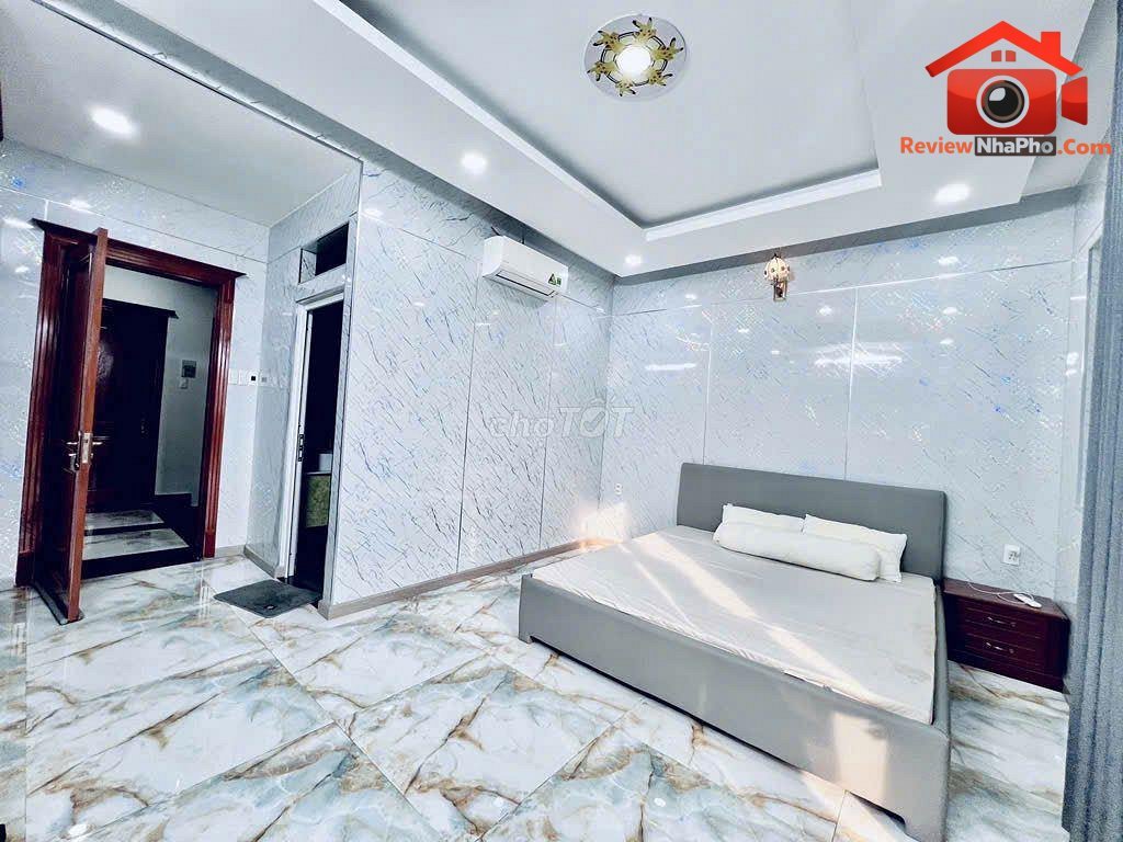 Review nhà phố mặt tiền đường Hoàng Bật Đạt quận Tân Bình TP.HCM giá 17 tỷ