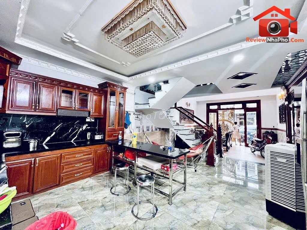 Review nhà phố mặt tiền đường Hoàng Bật Đạt quận Tân Bình TP.HCM giá 17 tỷ