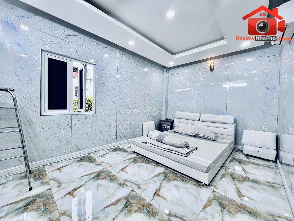 Review nhà phố mặt tiền đường Hoàng Bật Đạt quận Tân Bình TP.HCM giá 17 tỷ