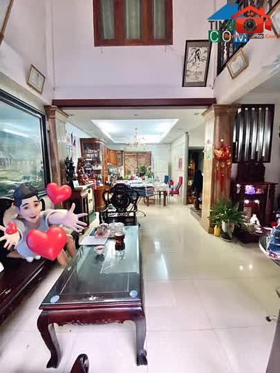 Review nhà phố Tân Bình 5 tầng 5PN giá 7.6 tỷ – Bán nhà mặt phố Quận Tân Bình – TP Hồ Chí Minh giá 5 – 10 tỷ