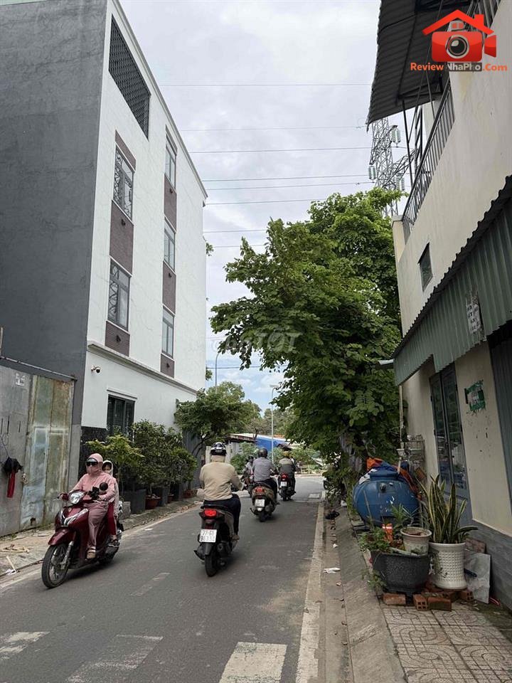 Review nhà phố Bình Hưng Hòa Quận Bình Tân TP.HCM giá 4.7 tỷ