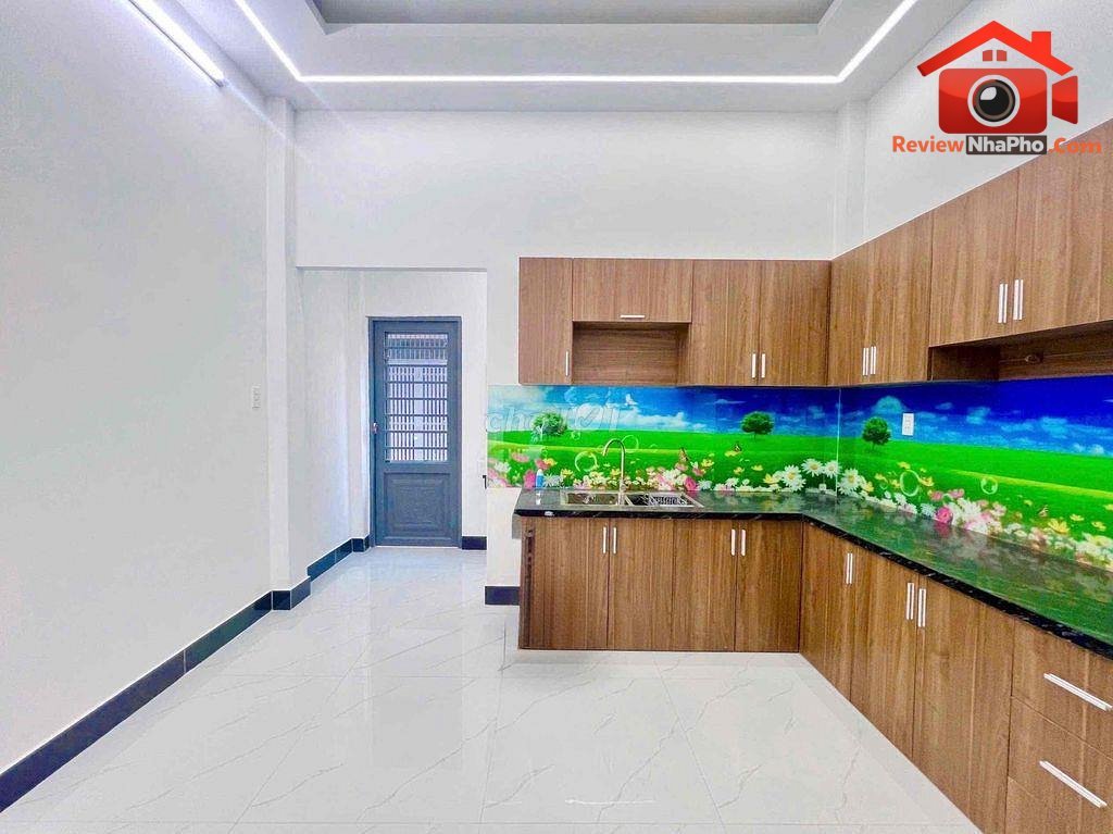 Review nhà phố Quận Bình Tân TP.HCM – Sổ đỏ, 4 phòng ngủ, 4.95 tỷ