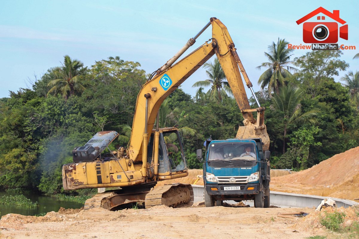 Đà Nẵng: Vướng mặt bằng, dự án kè sông Tam Kỳ thi công cầm chừng- Ảnh 10.
