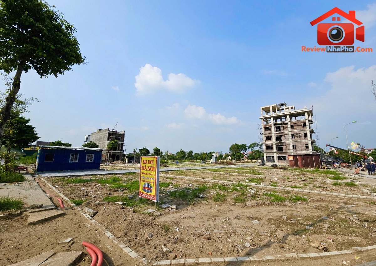 Bài 2: Người dân không chỉ lo “nơi ăn, chốn ở” mà còn là sinh kế hàng ngày- Ảnh 3.