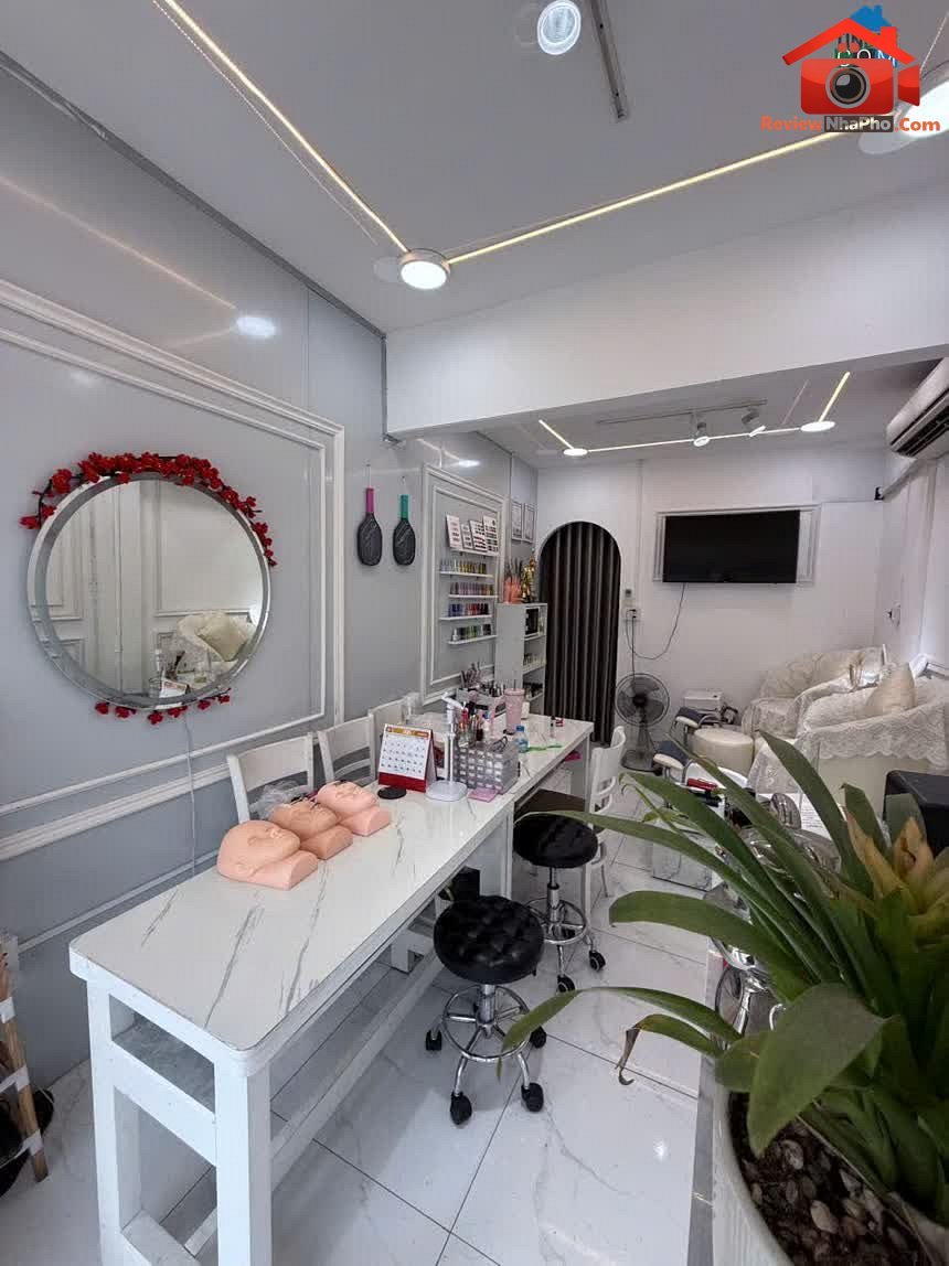 Review nhà phố Tân Bình TP.HCM – Tiệm Nail M… – Bán nhà mặt phố Quận Tân Bình – TP Hồ Chí Minh giá BÁN dưới 3 tỷ