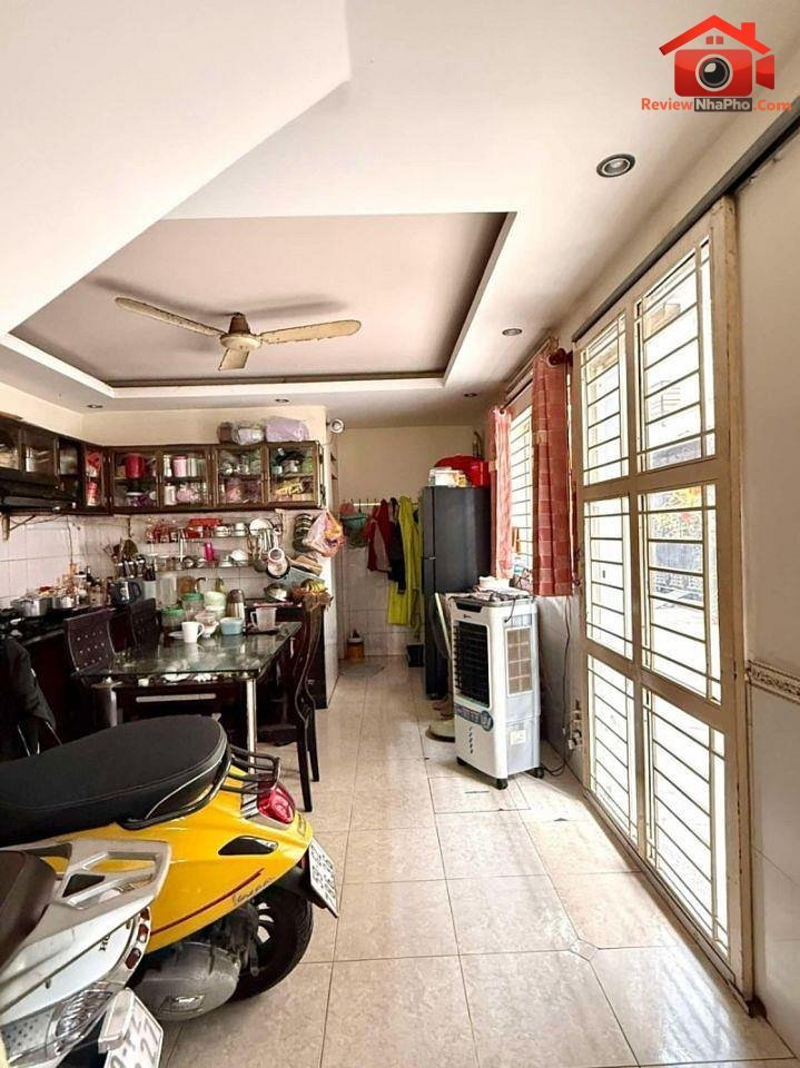 Review nhà phố đẹp tại Quận Tân Bình với 5 phòng ngủ chỉ 10.5 tỷ