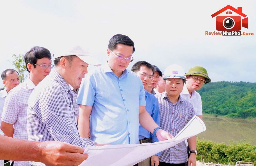 Quảng Ngãi tăng tốc hạ tầng phía Tây, khu vực nào đáng chú ý?- Ảnh 2. Quảng Ngãi tăng tốc hạ tầng phía Tây, khu vực nào đáng chú ý?- Ảnh 2.