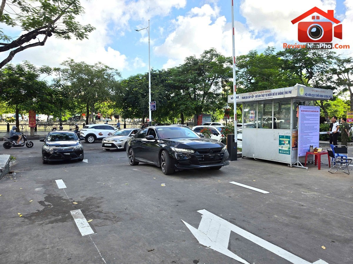 Hải Phòng: Bãi xe Nguyễn Đức Cảnh đổi mới diện mạo, nâng cao chất lượng phục vụ - Ảnh 2.
