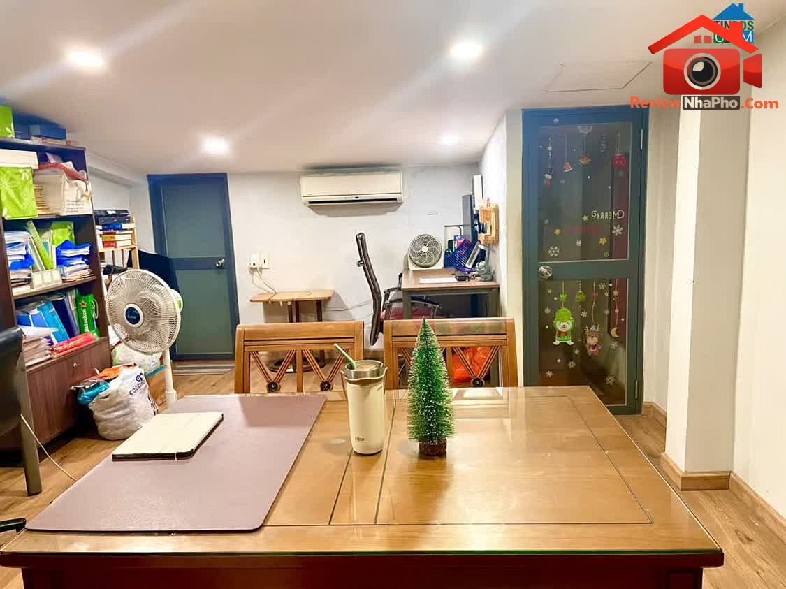 Bán nhà mặt phố Hoàng Văn Thụ, Quận Tân Bình, 20 tỷ – Review nhà phố