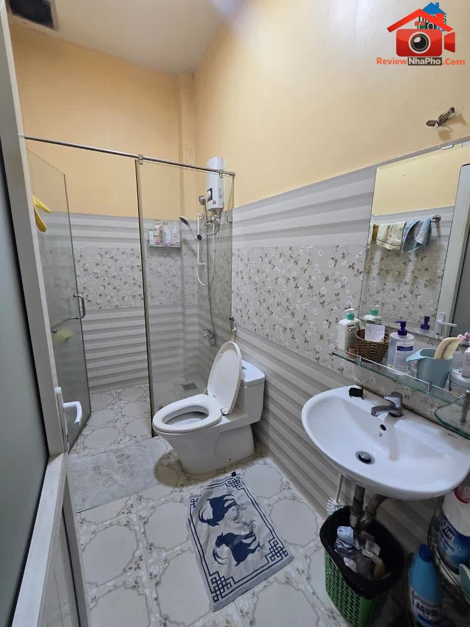 Review nhà phố Tân Phú 3 tầng 56m2 giá 6.5 tỷ – Bán nhà mặt phố Quận Tân Phú – TP Hồ Chí Minh giá BÁN 5 – 7 tỷ