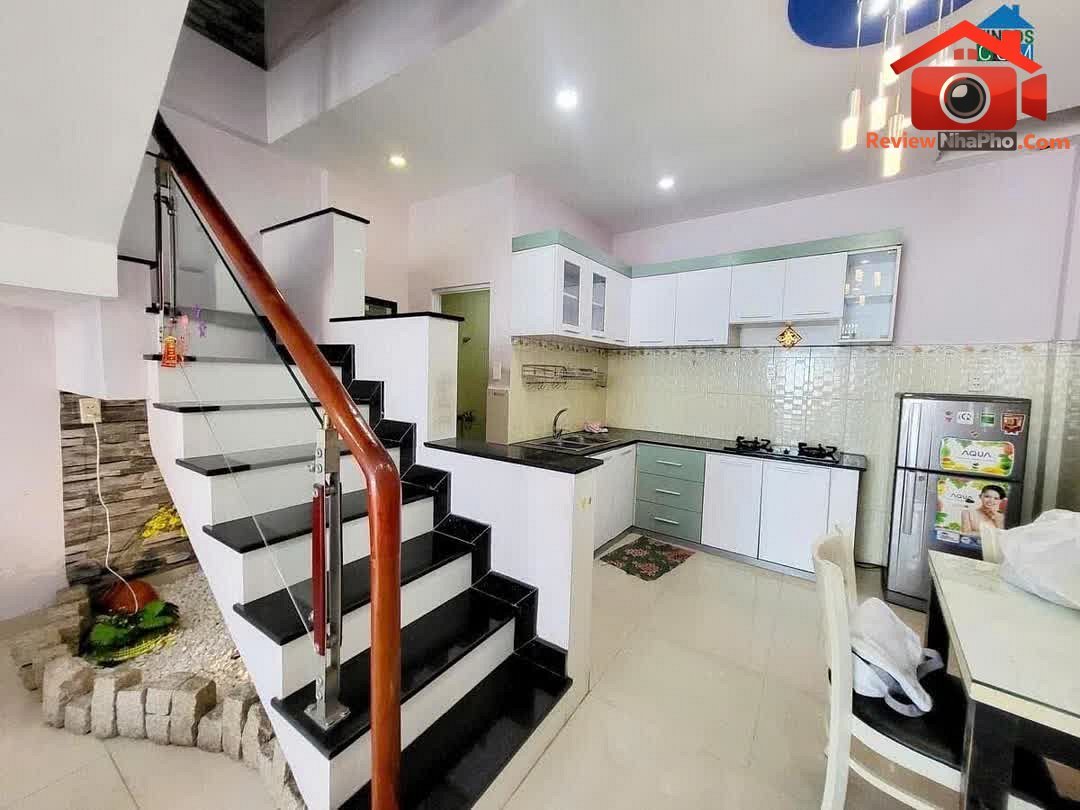 Review nhà phố Tân Bình 40m² – Sổ đỏ, 2 tầng… – Bán nhà mặt phố Quận Tân Bình – TP Hồ Chí Minh giá BÁN 5 – 7 tỷ