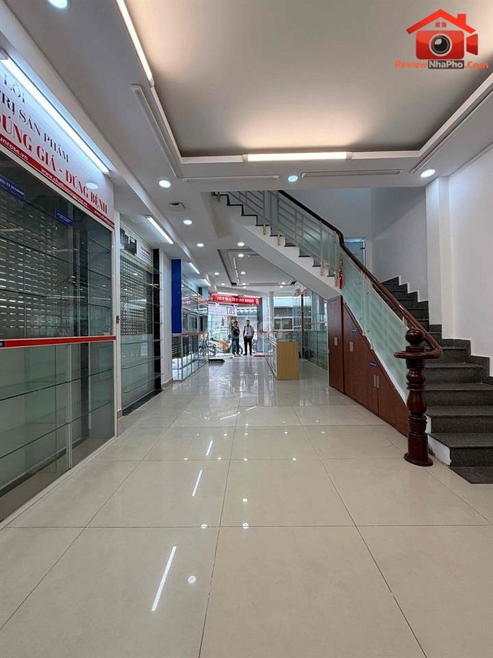 Review nhà phố mặt tiền Trịnh Đình Trọng Quận Tân Phú TP.HCM 70m2 giá 15.5 tỷ