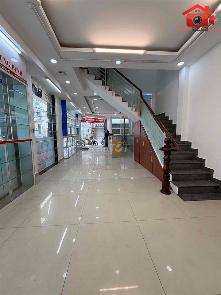 Review nhà phố mặt tiền Trịnh Đình Trọng Quận Tân Phú TP.HCM 70m2 giá 15.5 tỷ