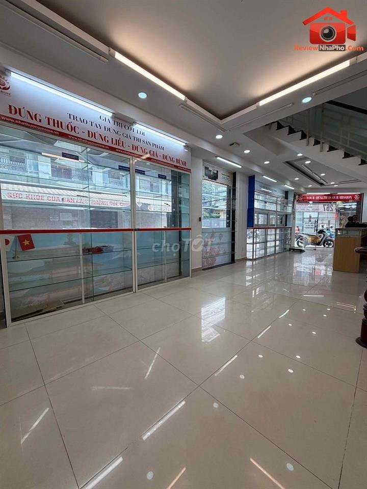 Review nhà phố mặt tiền Trịnh Đình Trọng Quận Tân Phú TP.HCM 70m2 giá 15.5 tỷ