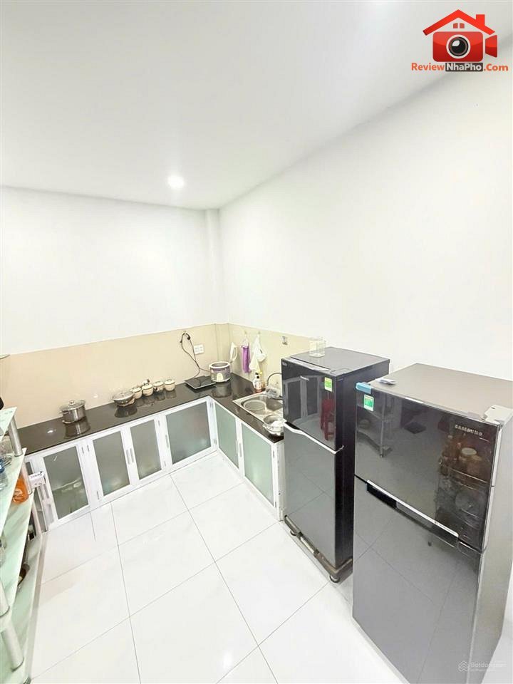 Review nhà phố Quận Tân Bình TP.HCM – Nhà 2 tầng hẻm Lạc Long Quân giá 4.55 tỷ