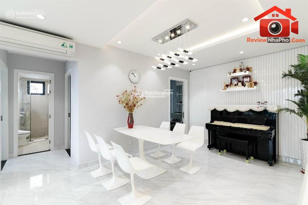 Review nhà phố Quận Tân Phú TP.HCM: Căn hộ RichStar 65m2 giá 3.6 tỷ