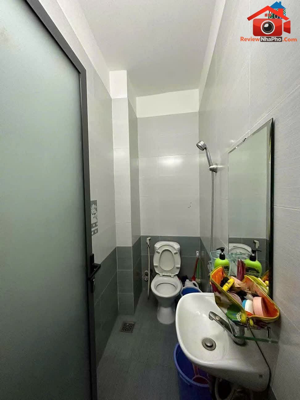 Nhà phố hẻm xe hơi 30m² giá 3.1 tỷ quận Bình Tân TP.HCM