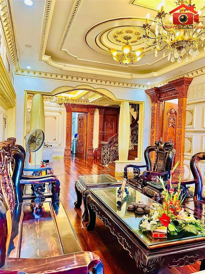 Review nhà phố Quận Bình Tân TP.HCM – Biệt thự tân cổ điển 278m2