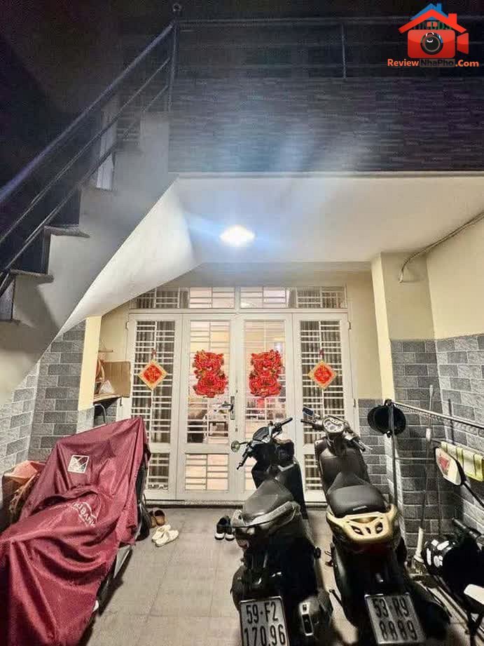 Review nhà phố Quận Tân Bình TP.HCM, 2 tầng, 85m², hẻm xe hơi
