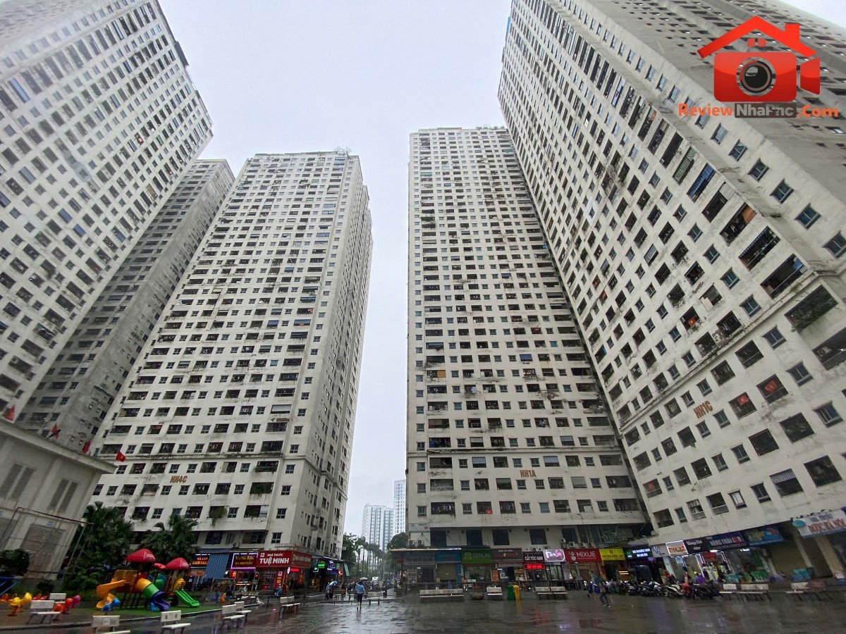 Chung cư HH Linh Đàm. 