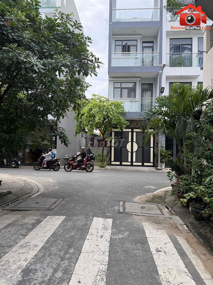 Review nhà phố Bình Hưng Hòa Quận Bình Tân TP.HCM giá 4.7 tỷ