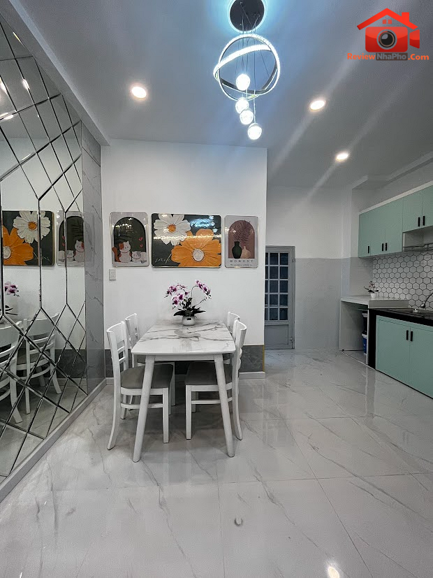 Review nhà phố Tân Bình, Hồ Chí Minh – Nhà mới 100% giá 4.8 tỷ