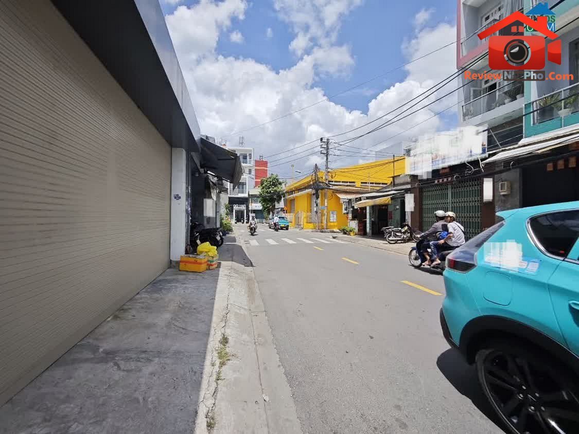 Review nhà phố Tân Phú Hồ Chí Minh: Bán mặt tiền 110m2 giá 10.8 tỷ