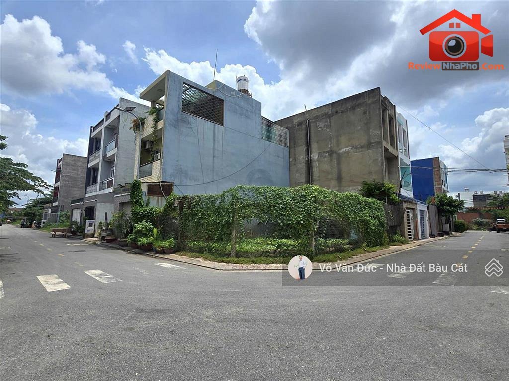 Review nhà phố Quận Bình Tân 126m² giá 11.6 tỷ – Bất động sản thổ cư TP.HCM