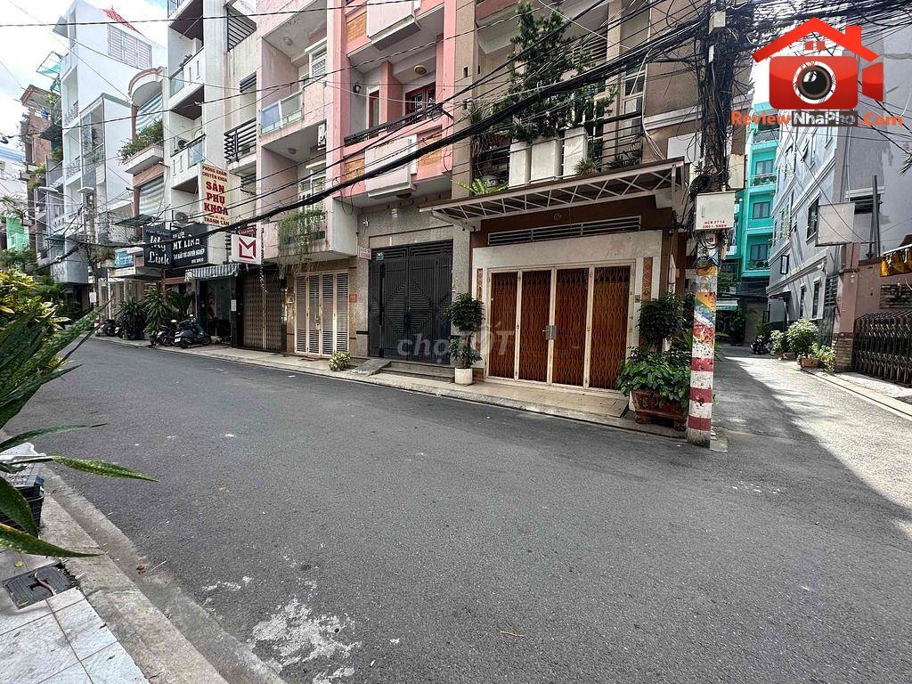 Review nhà phố đường Nguyễn Bặc, Quận Tân Bình, TP.HCM – 5 phòng ngủ, 4WC