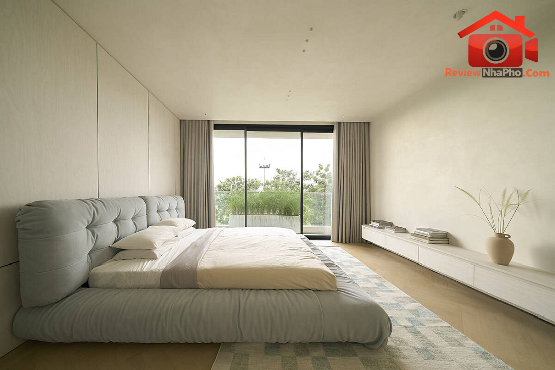 Cải tạo gộp 2 nhà phố liền kề TP.HCM: Cấu trúc thông tầng đôi và ngôn ngữ đường cong- Ảnh 4. Cải tạo gộp 2 nhà phố liền kề TP.HCM: Cấu trúc thông tầng đôi và ngôn ngữ đường cong- Ảnh 4.