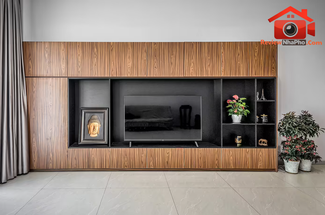 Cải tạo nhà 3 tầng TP.HCM: Cấu trúc giếng trời và cầu thang thép thay thế lối đi cũ- Ảnh 3. Cải tạo nhà 3 tầng TP.HCM: Cấu trúc giếng trời và cầu thang thép thay thế lối đi cũ- Ảnh 3.