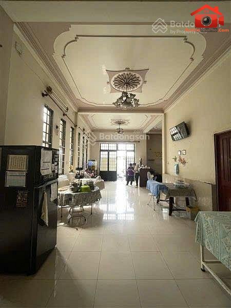 Phân tích nhà phố mặt tiền Thoại Ngọc Hầu quận Tân Phú, 108m2 chỉ 10 tỷ