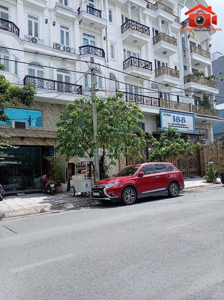 Review nhà phố mặt tiền đường Hoàng Bật Đạt quận Tân Bình TP.HCM giá 17 tỷ