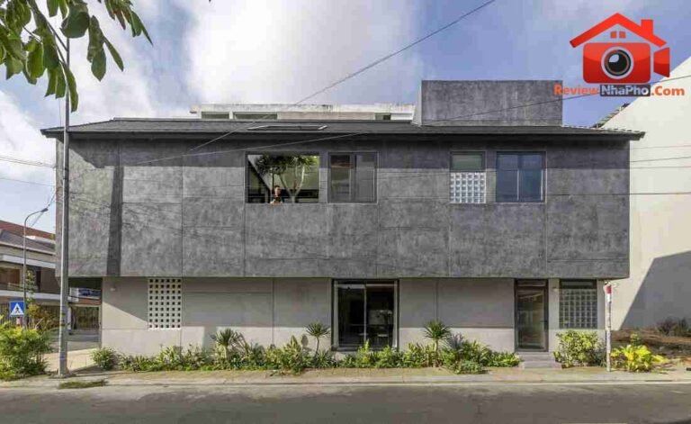 Phân Tích Nhà Lô Góc Phan Rang: Thiết Kế Hướng Nội Giải Pháp Cho Nắng Gió