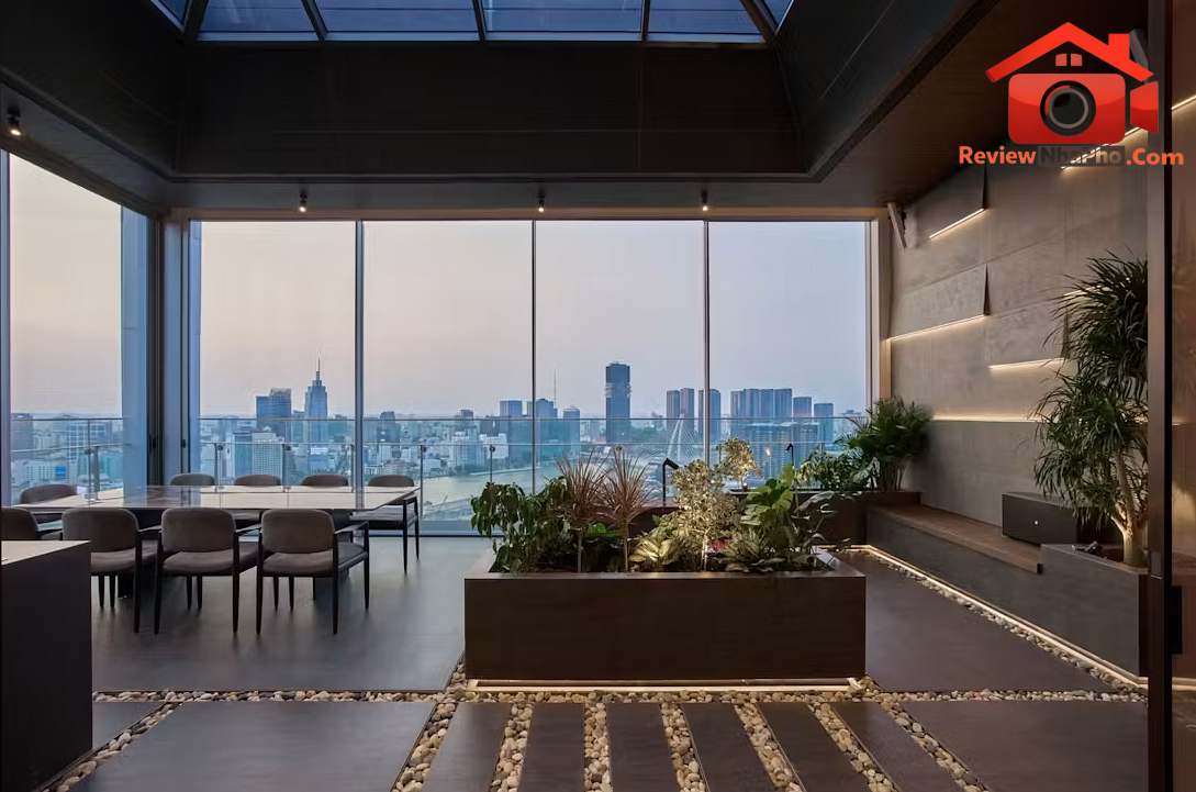 Penthouse hướng sông Sài Gòn: Phong cách nghỉ dưỡng và sự chuyển tiếp không gian vô hình- Ảnh 14. Penthouse hướng sông Sài Gòn: Phong cách nghỉ dưỡng và sự chuyển tiếp không gian vô hình- Ảnh 14.