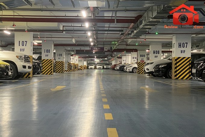 Phạt đến 200 triệu đồng khi bán, cho thuê chỗ để xe ô tô trong chung cư trái quy định- Ảnh 1. Phạt đến 200 triệu đồng khi bán, cho thuê chỗ để xe ô tô trong chung cư trái quy định- Ảnh 1.