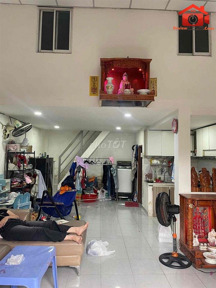 Review nhà phố Quận Tân Phú, nhà đất sổ đỏ giá 3.85 tỷ