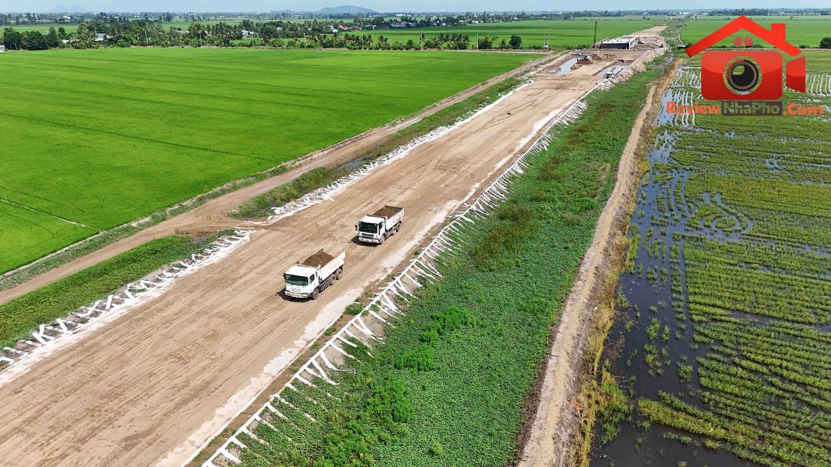 Thiếu hơn 2,5 triệu m³ đá thi công cao tốc Châu Đốc - Cần Thơ - Sóc Trăng - Ảnh 1.