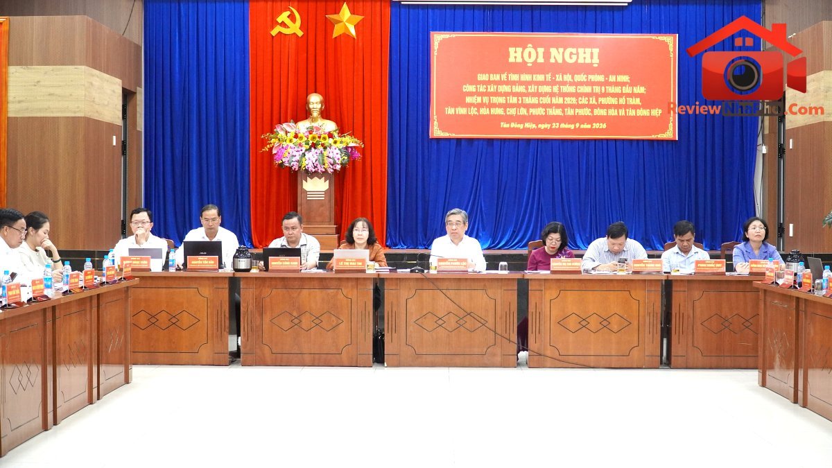 Phó bí thư Thành ủy TP.HCM Nguyễn Phước Lộc làm việc với 8 xã phường - Ảnh 1.